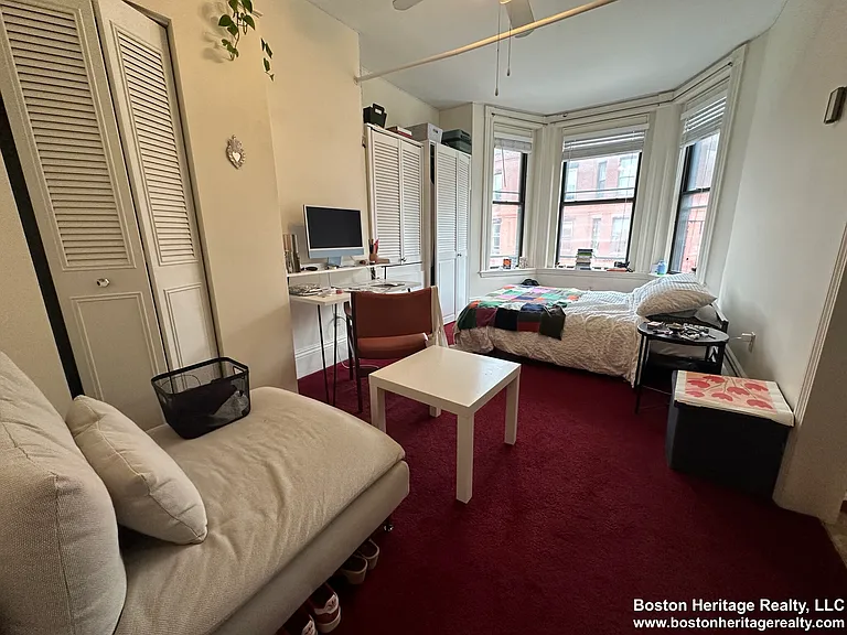 12 Symphony Rd #5 — Photo 2