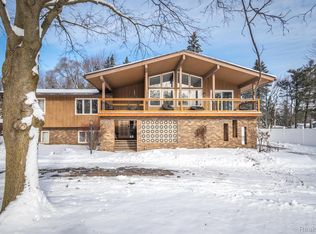 2302 Colorado Ave, Rochester Hills, MI 48309