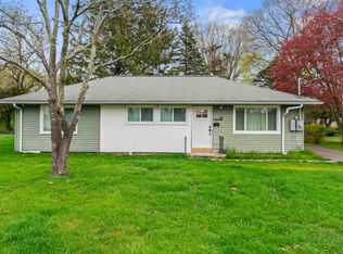 40 Marilyn Dr, Bridgeport, CT 06606