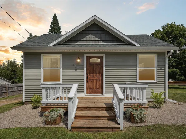 407 Cemetery St, Gladwin, MI 48624