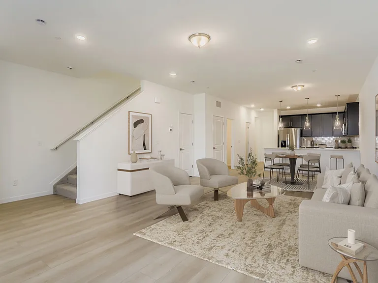 2744 Bear Springs Cir — Photo 1