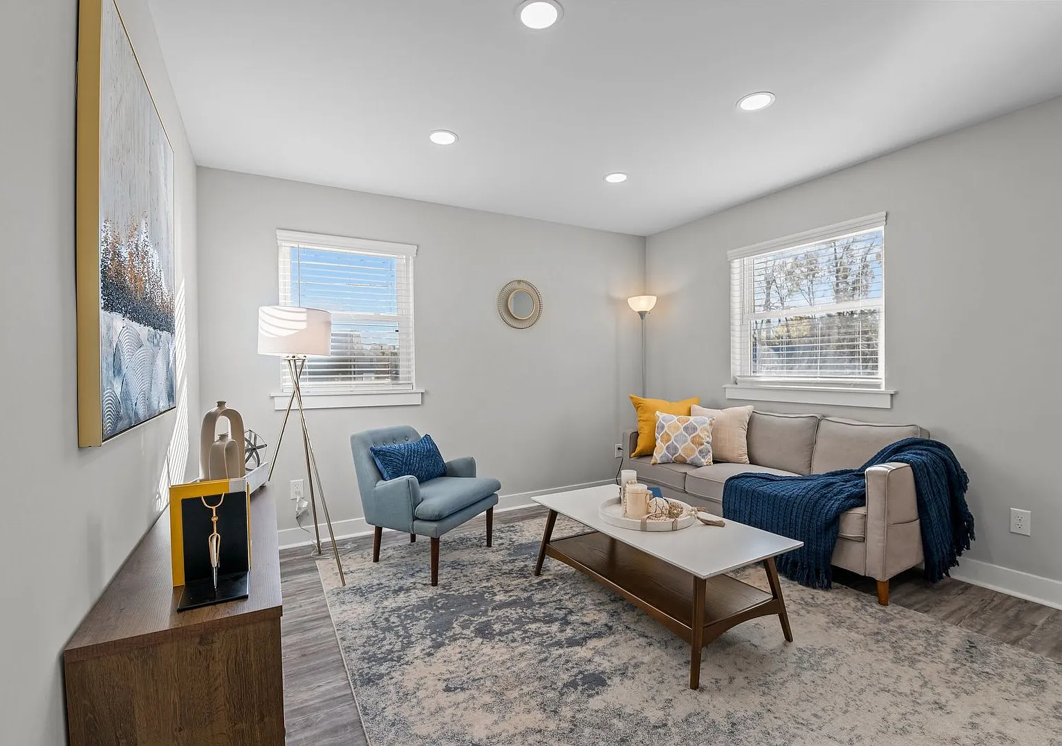 Gorgeous Renovation in Downtown Durham - 2 Bedroom, 1 Bath, Pet Friendly! — Photo 4