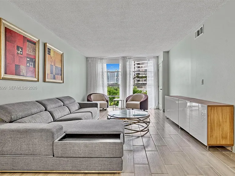 501 Three Islands Blvd #518 — Photo 9
