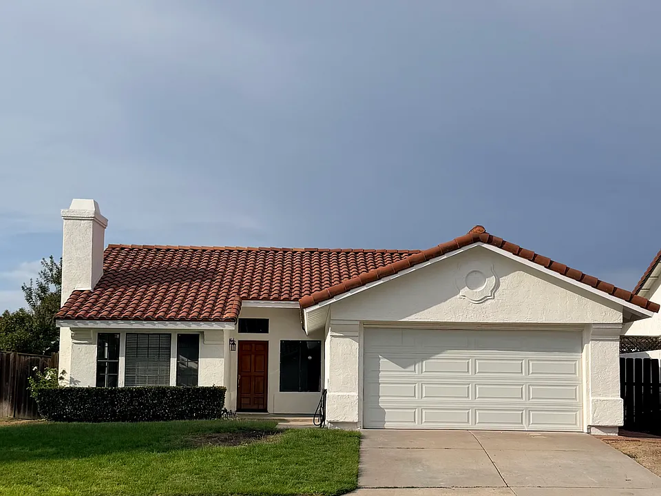 657 Redlands Pl