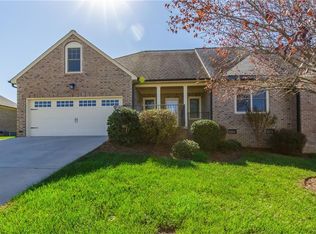 580 Grandview Dr, Graham, NC 27253