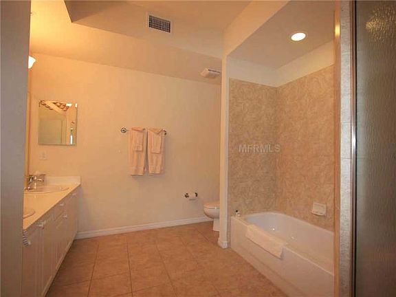 5th image of 5123 Melbourne St #D
