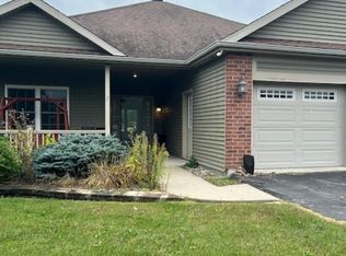 7 Meadowview Ln, Massena, NY 13662