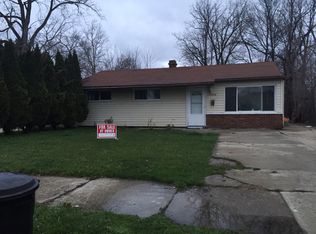 13220 Lyons Ave, Oak Park, MI