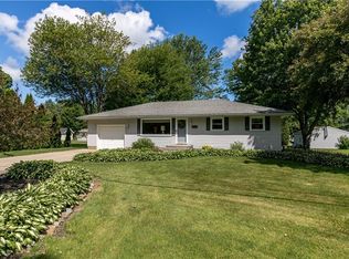 7698 Fairfield Dr, Fairview, PA 16415