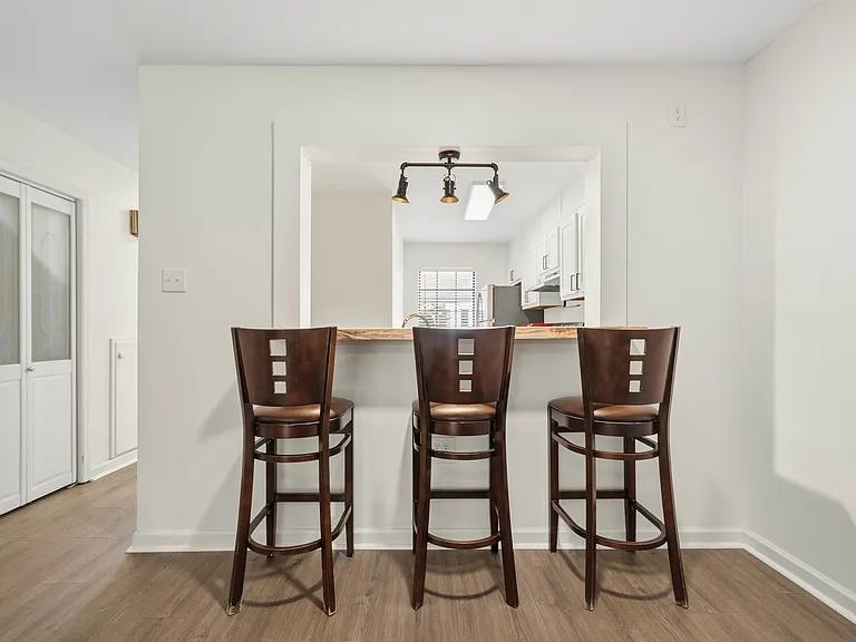 105 Steiner Rd — Photo 7