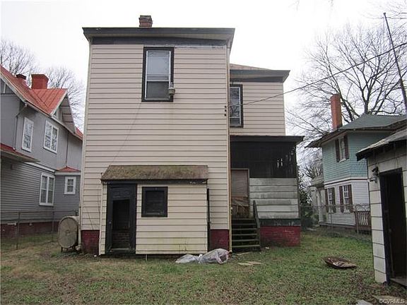 2nd image of 315 E Fillmore St