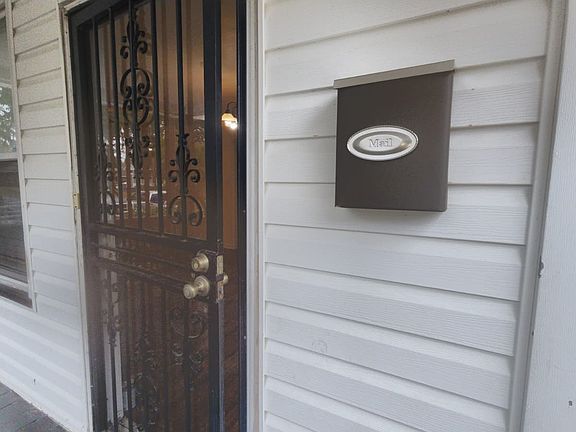 2nd image of 2149 Texas Ave