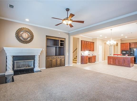 5th image of 414 Branding Iron Way