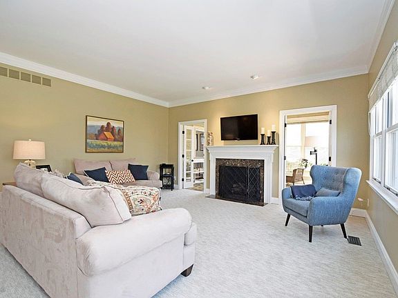 5th image of 8520 Saint Ives Pl