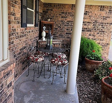 3rd image of 1214 Winchester Cir