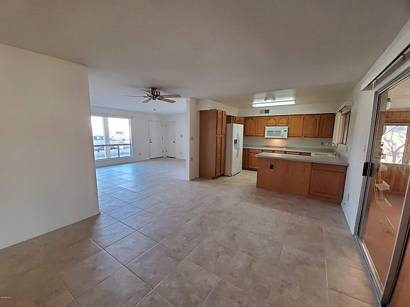 3rd image of 8015 E Flossmoor Ave