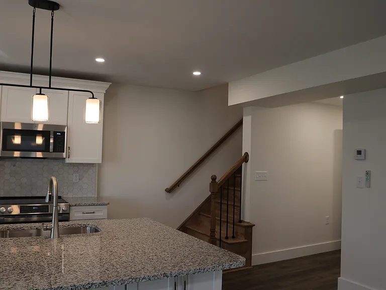 108 W Market St #108C — Photo 3