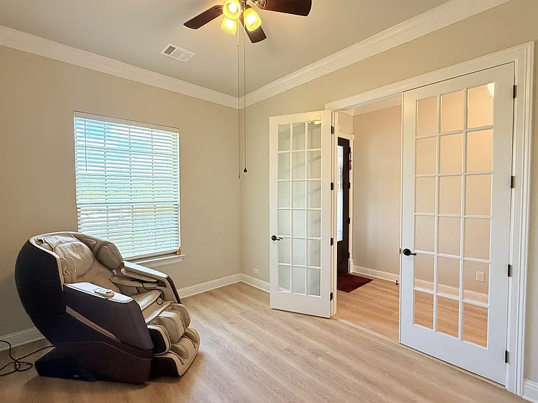 8805 Cedar Basin Dr — Photo 4