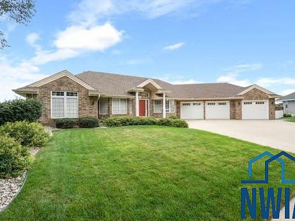 2nd image of 4859 Bradford Ln