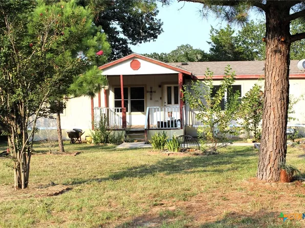 155 Lost Pine Dr, Bastrop, TX 78602