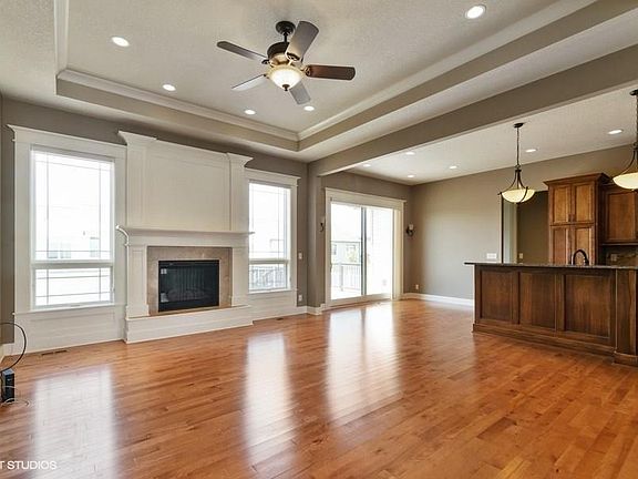 4th image of 4125 Ballentine Dr