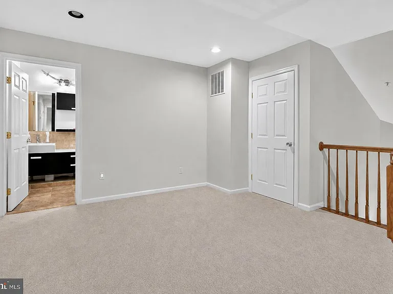 117 Teapot Ct #117 — Photo 25