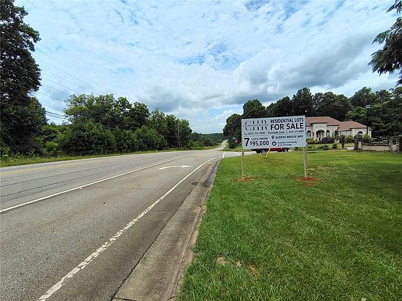 4th image of 1029 Queens Bridge Way #17
