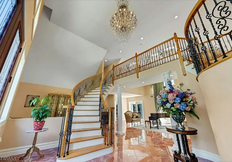 252 Mabel Pl — Photo 23