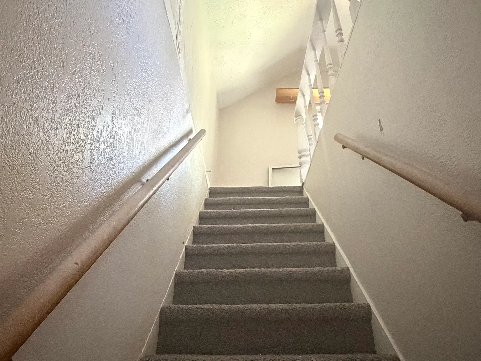 2 bed, $1,100 — Photo 4