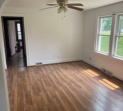 4th image of 4291 Camp Rd #1