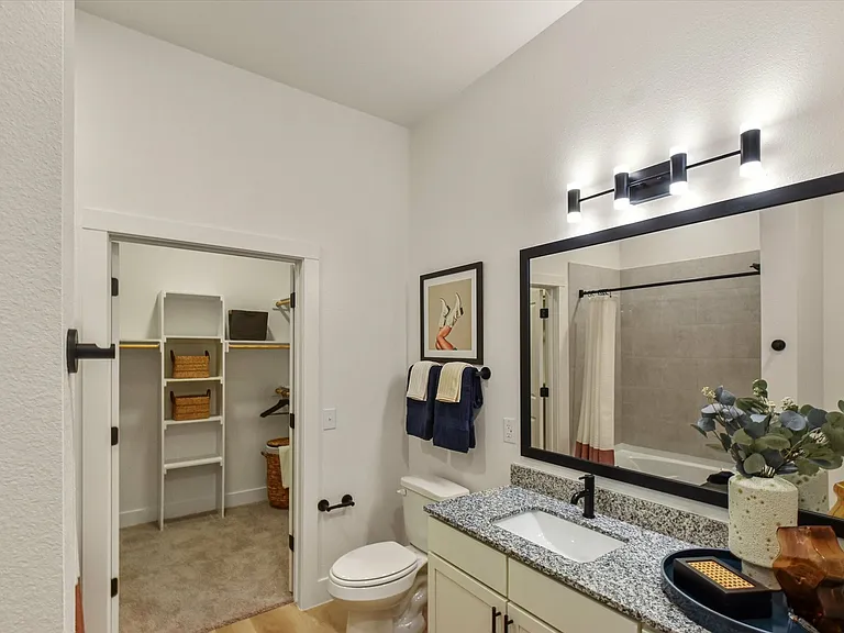 The Palo Apartments