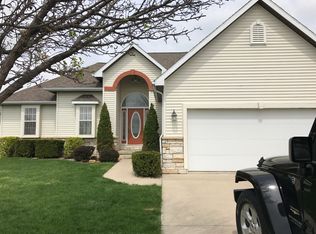 1185 Lakeside Way, Gas City, IN 46933