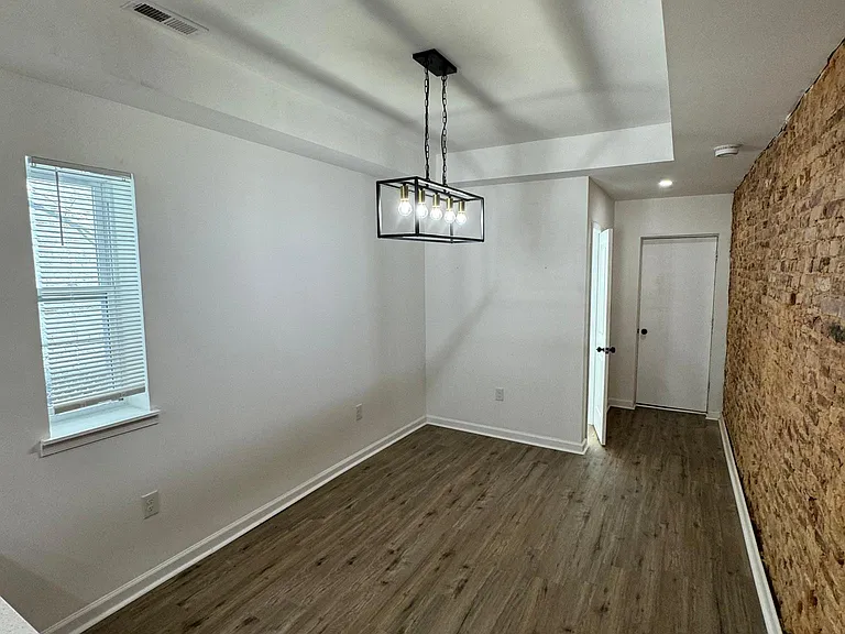 1619 Westwood Ave — Photo 3