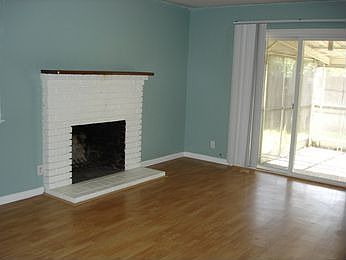4th image of 2426 Harbor Ct