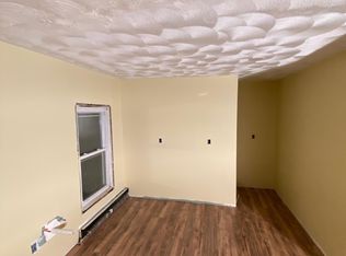 12 Burke St FLOOR 2, Pawtucket, RI 02861