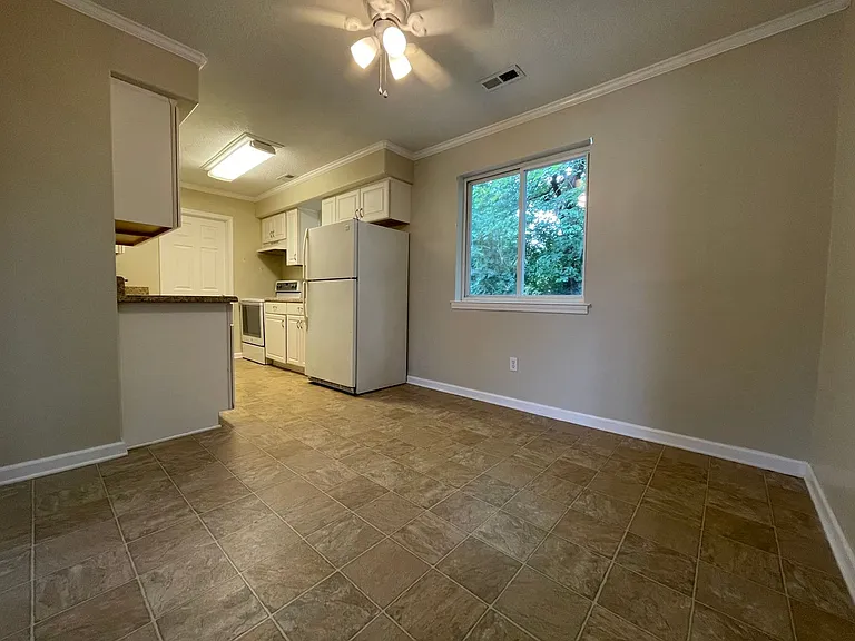 17 Lakewood Ct — Photo 7