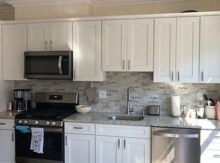 93 Bay St APT 4, Montclair, NJ 07042