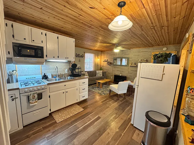 338 Honaker Rd — Photo 11