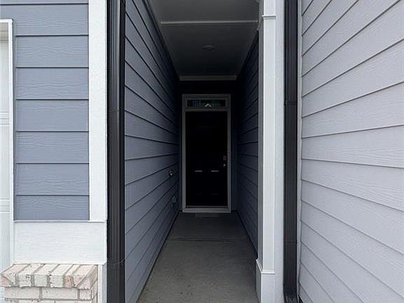 2nd image of 22 Berryville Dr
