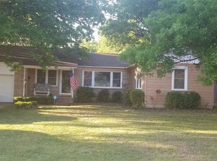 110 E 12th Pl, Claremore, OK 74017