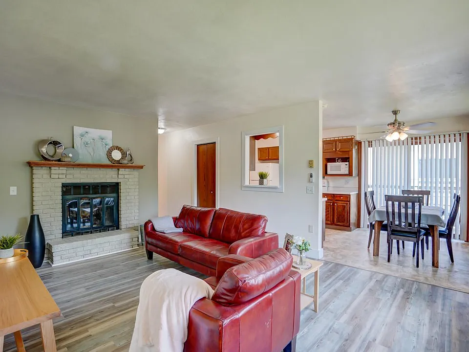 42 Park Heights Ct #3