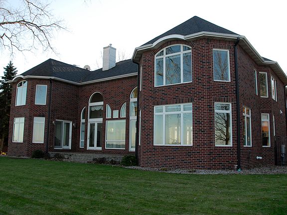 Patio leads to Athlone Beach