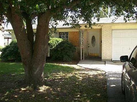 1st image of 3808 E Louisiana State Dr