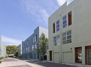 72 Glashaus Loop, Emeryville, CA 94608