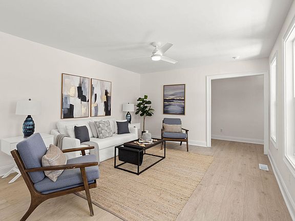 5th image of 731 Canary Dr