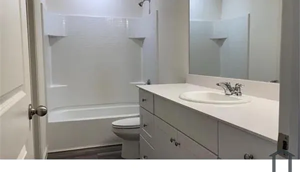 6415 Bishop Dr — Photo 5