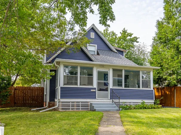 1502 29th St, Des Moines, IA 50311