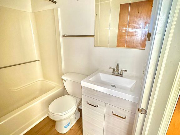 3rd image of 346 S Saint George St APT 6