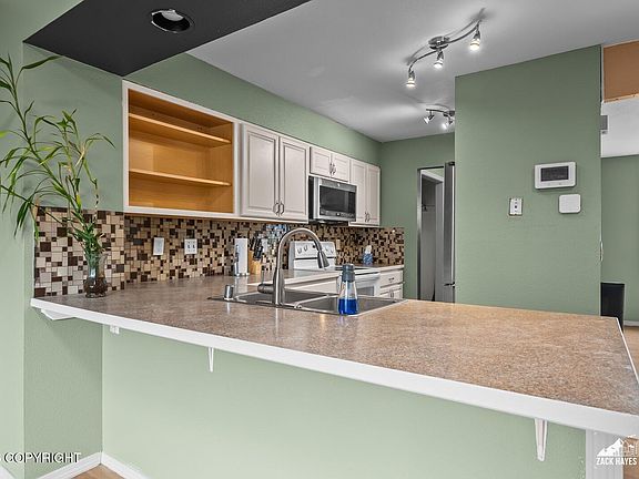 3rd image of 3309 Doil Dr