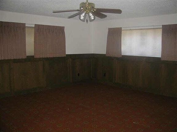 4th image of 608 Shady Ln